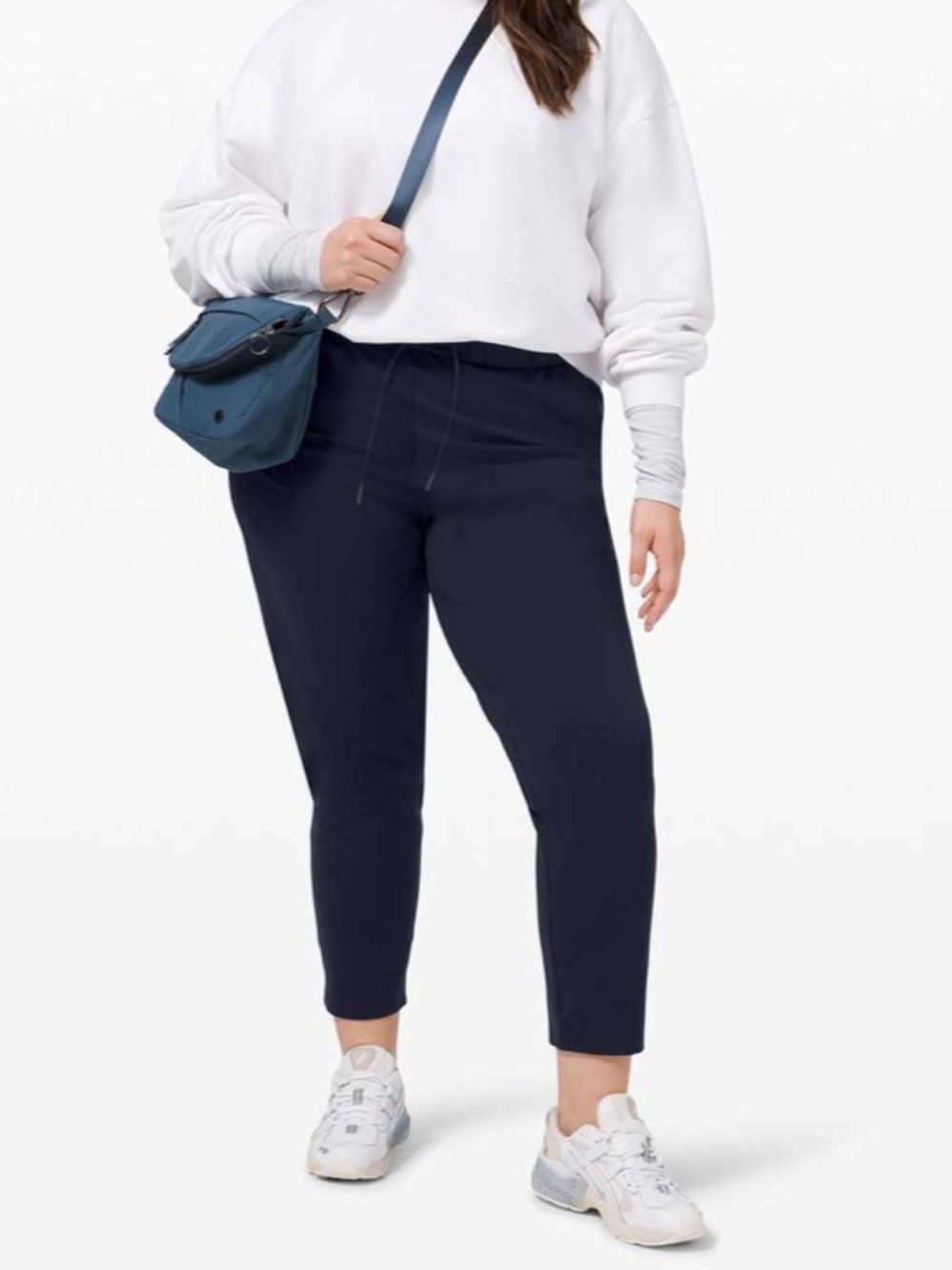 Lululemon size 4 Keep Moving stretch Pant 7/8 High-Rise in Navy
